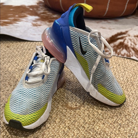 Nike Air Max270 Little Kids Sneakers in Blue, Yellow, and Pink - Picture 9 of 9